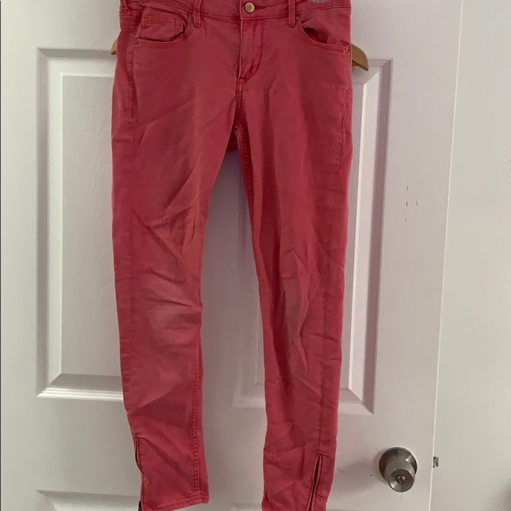 pink skinny jeans